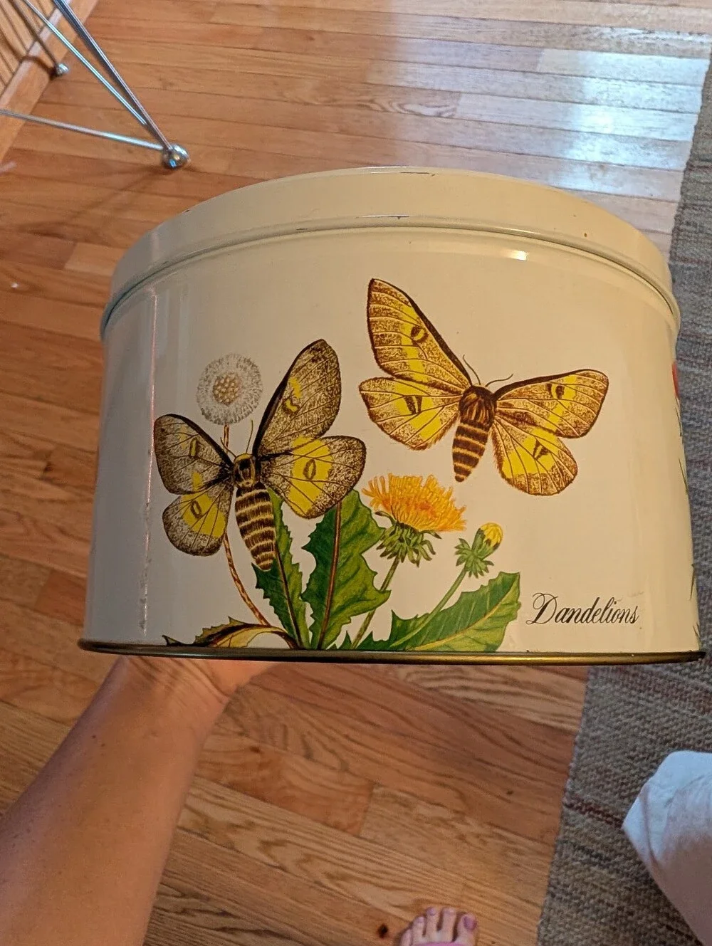 Vintage 80s Round Metal Butterfly Wildflower Circular Tin Botanical Floral Retro